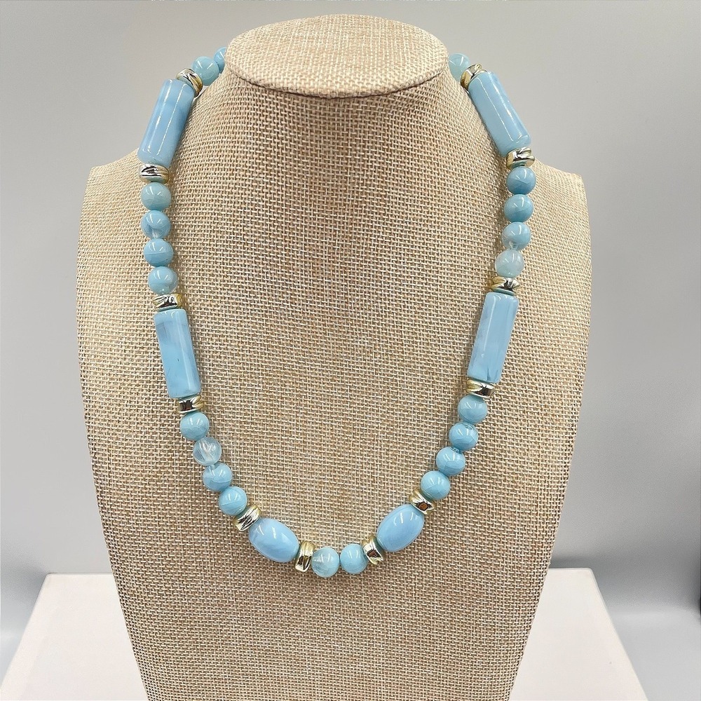 Vintage‎ Silver-Tone Confetti Light Blue Beads Cord Statement Push Lock Necklace